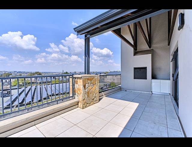 2 BEDROOM APARTMENT FOR SALE IN THE POLOFIELDS